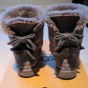 UGG Bailey Bow Gray Winter Warm Boots Size 7